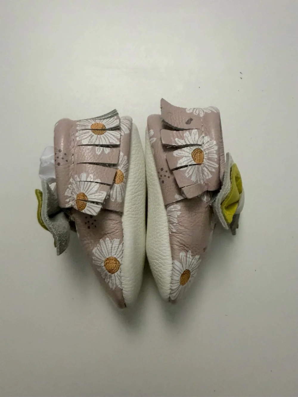 Bare Soles Moccasins Leather Soft Bow Flowers Daisy Pink Mustard Yellow Size 2